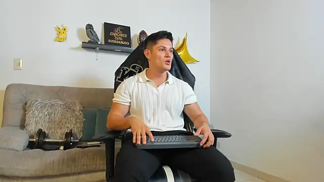 julian wallace online show from 10-13-25, 12:54