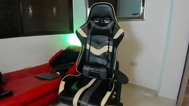 julian wallace online show from 02-25-26, 02:43