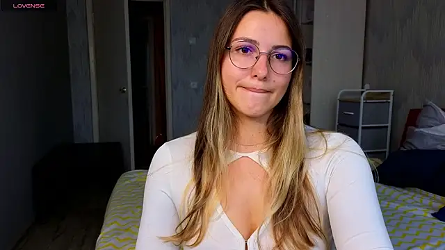 sophia euphoriaa online show from 06-29-26, 08:53