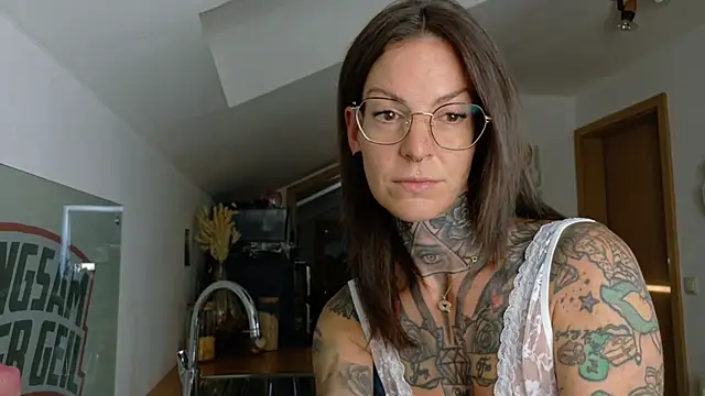 BrownieyQueen online show from 07-11-26, 06:49