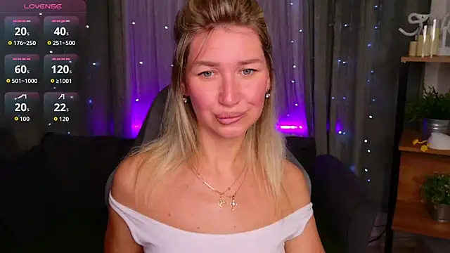 Snapshot of MilaBott chatting on 06-15-26, 07:16 MilaBott online show from 06-15-26, 07:16