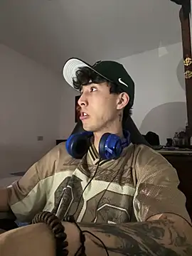 gojo satoru 18 online show from 03-18-26, 06:55