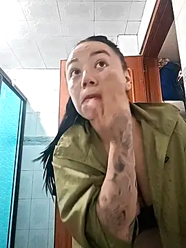 helena smith online show from 10-22-25, 03:07