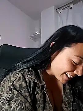 helena smith online show from 12-15-25, 02:27