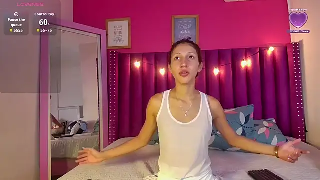 Beautifulskinny18 online show from 03-21-26, 08:01