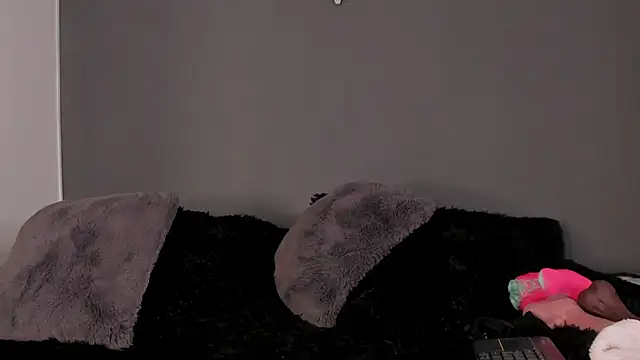 Snapshot of Aliz01 chatting on 01-16-25, 10:44 Aliz01 online show from 01-16-25, 10:44