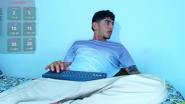 Thomass00 online show from 12-16-24, 02:04