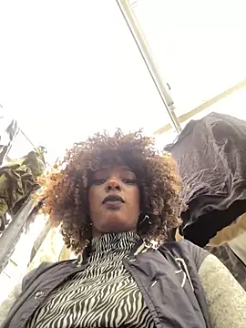 Snapshot of TIFFANYYSTAR chatting on 02-28-25, 01:36 TIFFANYYSTAR online show from 02-28-25, 01:36