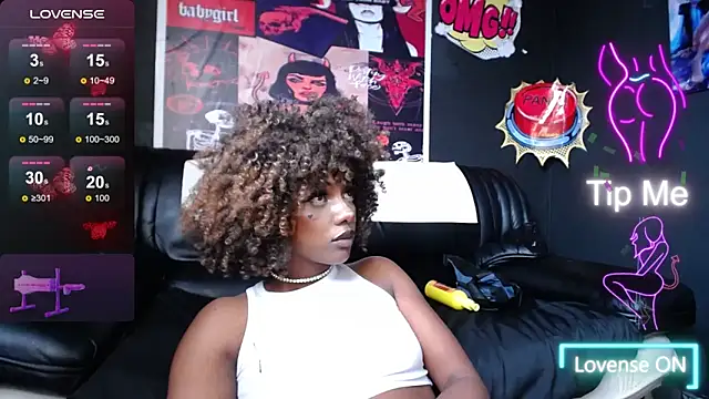 Snapshot of TIFFANYYSTAR chatting on 03-01-25, 08:10 TIFFANYYSTAR online show from 03-01-25, 08:10