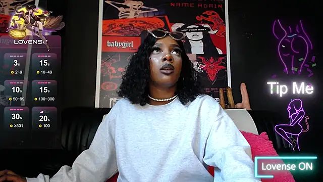 Snapshot of TIFFANYYSTAR chatting on 03-11-25, 01:56 TIFFANYYSTAR online show from 03-11-25, 01:56