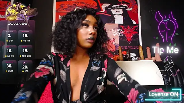 Snapshot of TIFFANYYSTAR chatting on 03-15-25, 05:15 TIFFANYYSTAR online show from 03-15-25, 05:15