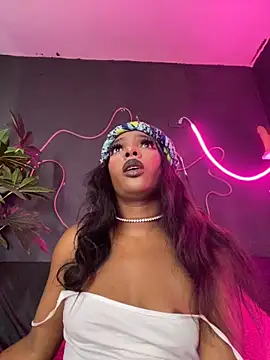 Snapshot of TIFFANYYSTAR chatting on 11-11-25, 08:20 TIFFANYYSTAR online show from 11-11-25, 08:20