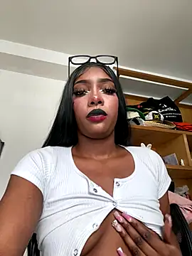 Snapshot of TIFFANYYSTAR chatting on 11-25-25, 02:28 TIFFANYYSTAR online show from 11-25-25, 02:28