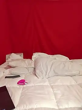 apriilhot online show from 03-25-26, 01:22