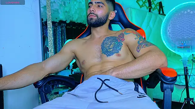 Rich boy01 online show from 02-02-26, 01:04