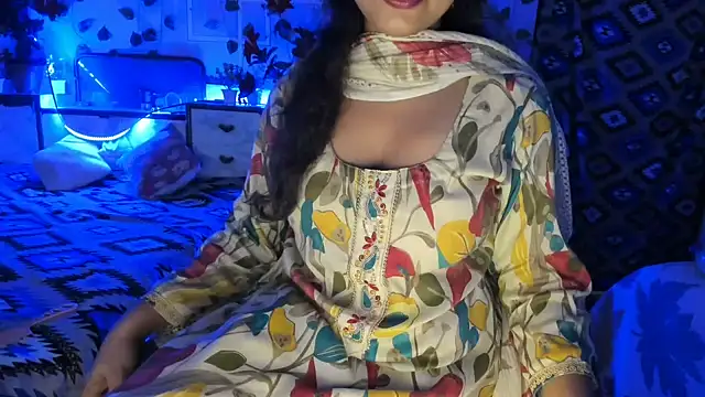 aarjulove online show from 07-17-26, 02:24
