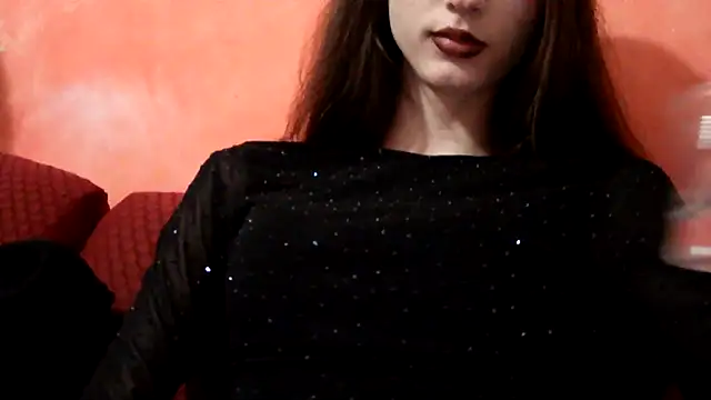 luniaitaliax3 online show from 01-01-25, 12:21