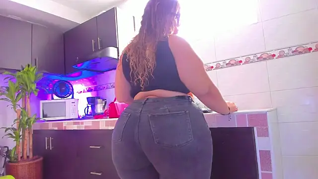 Emma-evans online show from 07-19-26, 01:59
