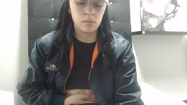 Snapshot of Zowi_Hottiee chatting on 10-09-25, 07:12 Zowi Hottiee online show from 10-09-25, 07:12