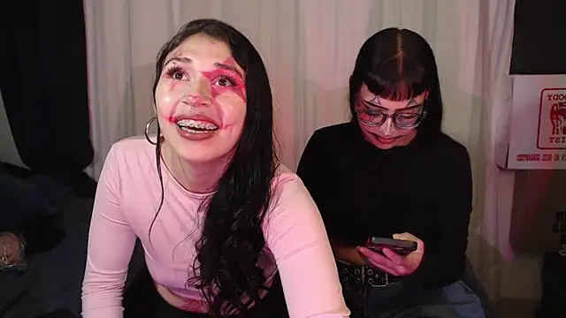 Snapshot of Zowi_Hottiee chatting on 10-25-25, 01:46 Zowi Hottiee online show from 10-25-25, 01:46