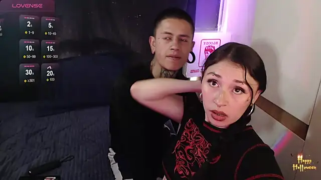 Snapshot of Zowi_Hottiee chatting on 11-05-25, 07:03 Zowi Hottiee online show from 11-05-25, 07:03