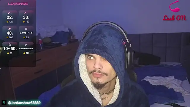 Snapshot of JordanShow chatting on 03-22-25, 04:24 JordanShow online show from 03-22-25, 04:24