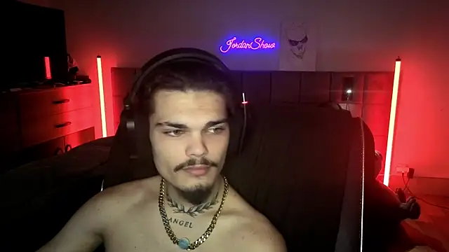 Snapshot of JordanShow chatting on 11-01-25, 12:45 JordanShow online show from 11-01-25, 12:45