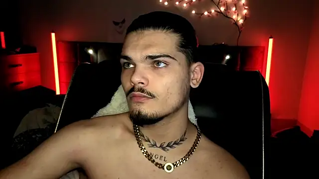 Snapshot of JordanShow chatting on 01-12-26, 03:12 JordanShow online show from 01-12-26, 03:12