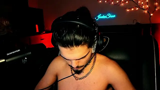 Snapshot of JordanShow chatting on 02-03-26, 02:53 JordanShow online show from 02-03-26, 02:53