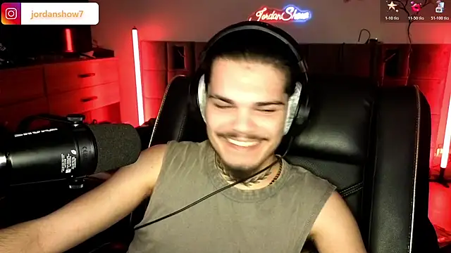 Snapshot of JordanShow chatting on 02-05-26, 09:08 JordanShow online show from 02-05-26, 09:08