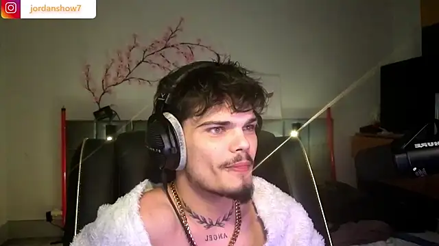 Snapshot of JordanShow chatting on 03-01-26, 10:12 JordanShow online show from 03-01-26, 10:12