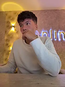 Logan smith1 online show from 11-21-25, 08:02