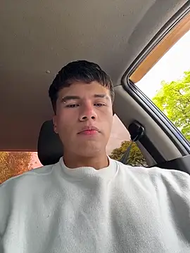 Snapshot of Logan_smith1 chatting on 06-17-26, 05:36 Logan smith1 online show from 06-17-26, 05:36