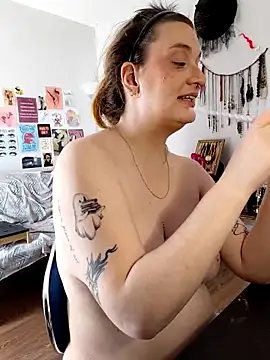 PrincesseMalicia online show from 04-21-26, 01:50