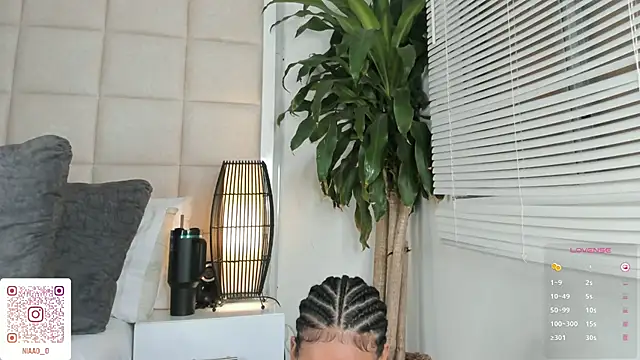 Snapshot of Nia_Bunny chatting on 02-04-25, 05:12 Nia Bunny online show from 02-04-25, 05:12