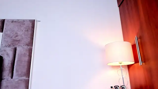 Nia Bunny online show from 06-13-26, 04:05