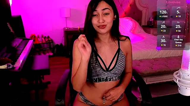 Snapshot of JasmineWinters chatting on 05-10-26, 11:10 JasmineWinters online show from 05-10-26, 11:10