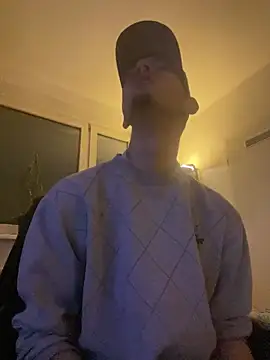 Snapshot of big_cock_is_back chatting on 12-18-24, 05:10 big cock is back online show from 12-18-24, 05:10