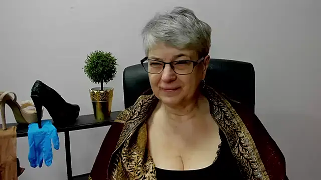 IrisDream online show from 02-17-25, 07:15