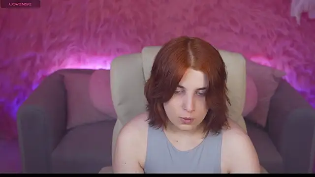 FoxyRayy online show from 04-25-26, 06:16