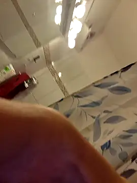 Snapshot of Josephine_LIVE chatting on 11-01-25, 03:58 Josephine LIVE online show from 11-01-25, 03:58