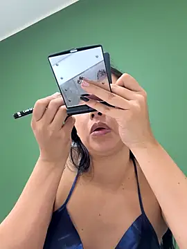 iiris  online show from 11-05-25, 03:12