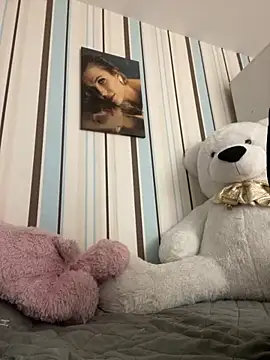 Liya my online show from 11-28-25, 11:07