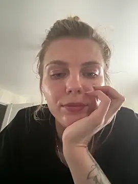 Liya my online show from 04-25-26, 08:06