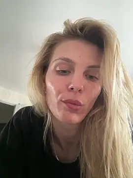 Liya my online show from 04-26-26, 08:01