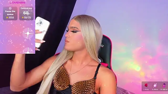 Snapshot of AllisonsweetZ chatting on 11-19-25, 07:03 AllisonsweetZ online show from 11-19-25, 07:03