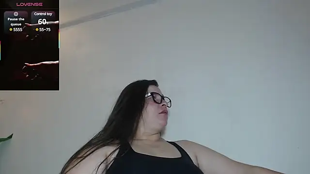 Snapshot of katty_femdom chatting on 03-19-25, 12:45 katty femdom online show from 03-19-25, 12:45