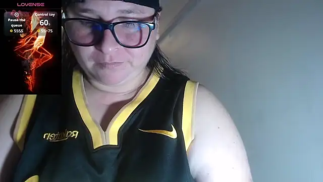 Snapshot of katty_femdom chatting on 10-12-25, 12:48 katty femdom online show from 10-12-25, 12:48