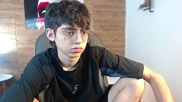 Snapshot of jhoellx chatting on 09-09-25, 08:19 jhoellx online show from 09-09-25, 08:19