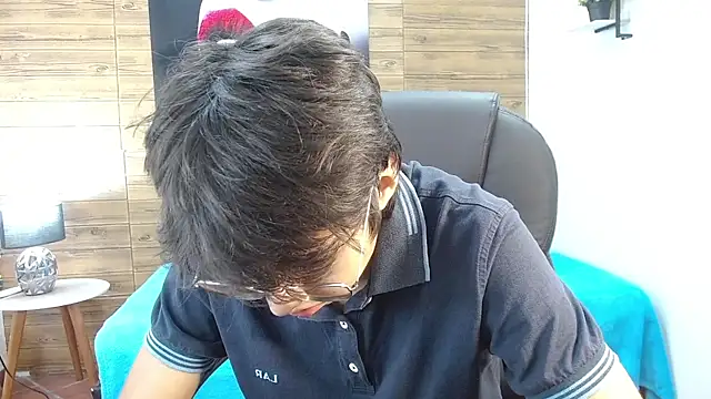 Snapshot of jhoellx chatting on 11-28-25, 09:06 jhoellx online show from 11-28-25, 09:06